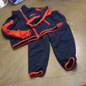 Nike suit that is like new!
